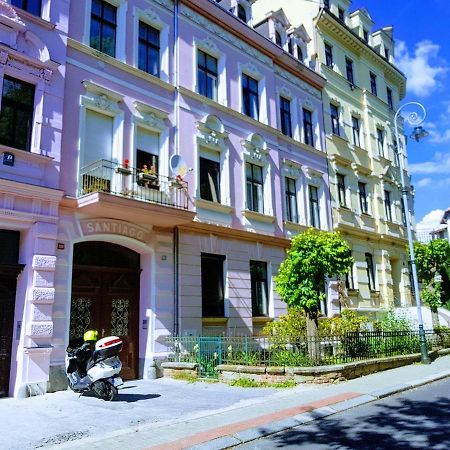 Apartmán Karlovy Vary Appartamento Esterno foto