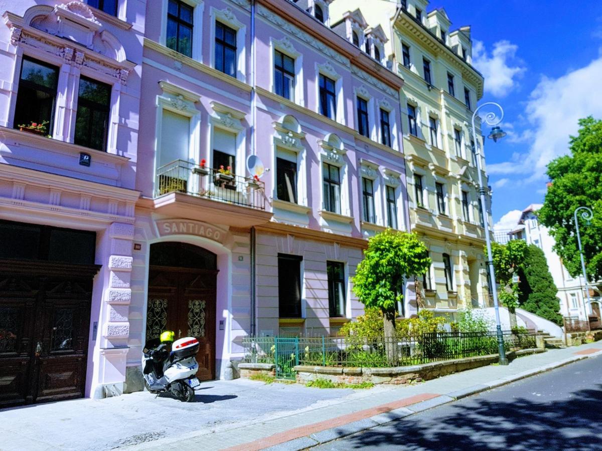 Apartmán Karlovy Vary Appartamento Esterno foto